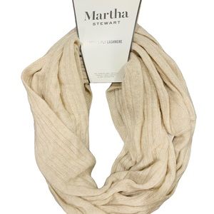 NWT MARTHA STEWART 100% 2 PLY CASHMERE SCARF